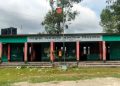 গোপালপুরে ঝুঁকিপূর্ণ বিদ্যালয় ভবনে চলছে পাঠদান, আতঙ্কে শিক্ষক-শিক্ষার্থীরা