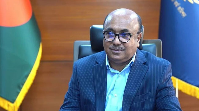 পদত্যাগ করছেন পিএসসি চেয়ারম্যান মোবাশ্বের মোনেম