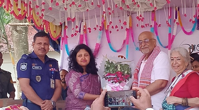 এলেঙ্গা জমিদারবাড়িতে শাওনে ডালা উপলক্ষে দুই দিনব্যাপী মেলা