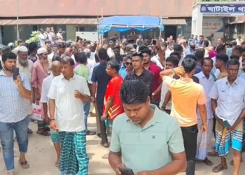 ঘাটাইলে সরকারি ওষুধ কেলেঙ্কারির প্রতিবাদে সড়ক অবরোধ, শাস্তির দাবি