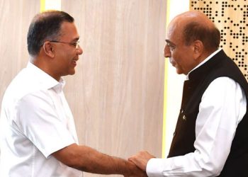 প্রধানমন্ত্রীর সঙ্গে ভারতীয় হাইকমিশনারের বৈঠক