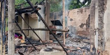 মধুপুরে সম্পত্তির দাবিতে দাদা-দাদির ঘরে আগুন দিলো নাতি