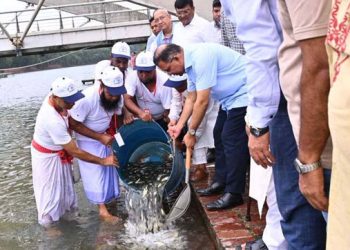 বিএনপির প্রতিষ্ঠাবার্ষিকীতে জিয়া উদ্যানে বৃক্ষরোপণ ও মাছের পোনা অবমুক্ত করলেন প্রধানমন্ত্রী