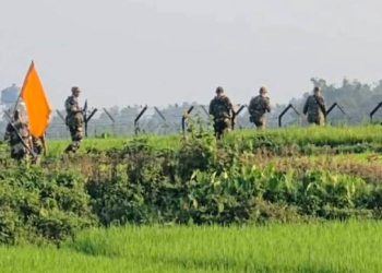 পীরগঞ্জ সীমান্তে বিএসএফের গুলিতে নিহত আশাদুলের মরদেহ হস্তান্তর