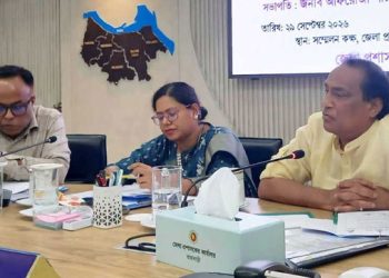 হাসপাতালে সময়মতো ফার্নিচার না আসায় কৈফিয়ত চাইলেন সংস্কৃতি প্রতিমন্ত্রী