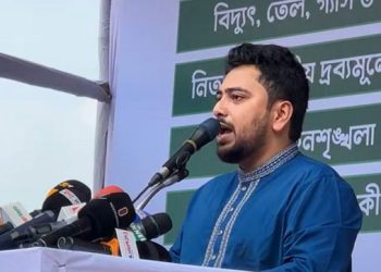 ১১ দলীয় লংমার্চে বাধা দিলে ৬ দফা এক দফায় পরিণত হবে: নাহিদ ইসলাম