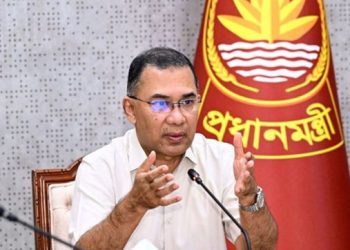 মঙ্গলবার রাত থেকে শিল্পে গ্যাস-বিদ্যুৎ সরবরাহ স্বাভাবিকের আশ্বাস প্রধানমন্ত্রীর