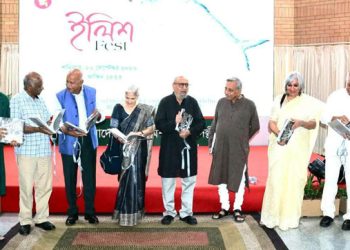 নয়াদিল্লিতে বাংলাদেশের ইলিশ ঘিরে বর্ণাঢ্য ‘ইলিশ ফেস্ট’