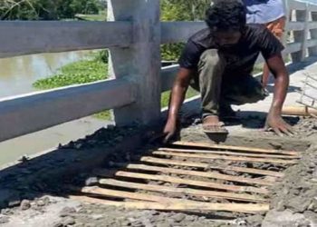 টাঙ্গাইলে চাঞ্চল্যকর বাঁশকাণ্ডে উপেক্ষিত মন্ত্রীর নির্দেশ! অধরা ঠিকাদার জাহাঙ্গীর