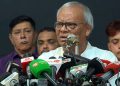 প্রধানমন্ত্রীর কার্যালয়ের সামনে ককটেল বিস্ফোরণ, জড়িতদের নিয়ে প্রশ্ন রিজভীর