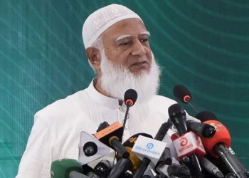 অন্যায়ের বিরুদ্ধে প্রতিবাদ করে আখতারুজ্জামান বীরত্বের প্রমাণ দিয়েছেন